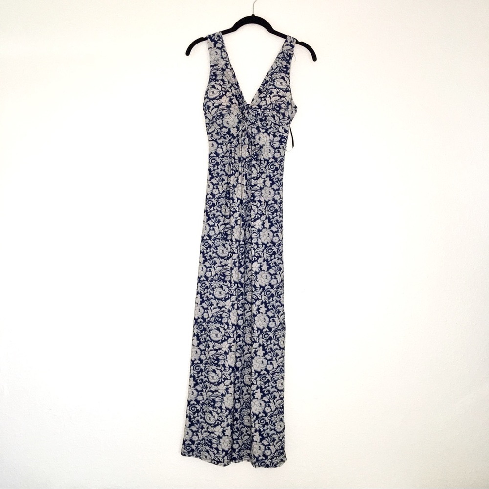 Formal Dress - Picture 2 of 6